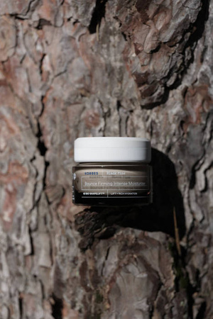Korres Black Pine 4D BIO-SHAPELIFT Ujędrniający krem na dzień dla cery suchej i bardzo suchej