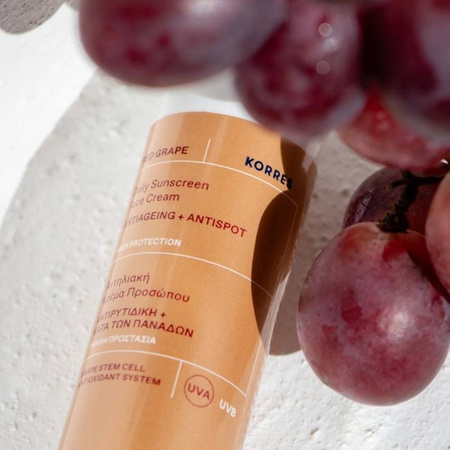 Korres krem ochronny do twarzy RED GRAPE Daily Sunscreen Face Cream SPF50