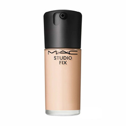 MAC Studio Fix Podkład matujący SPF15 - NC10