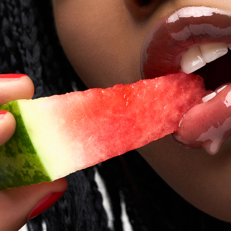 PUPA Milano Pleasure Olejek do ust - 001 Fresh Watermelon, 5 ml