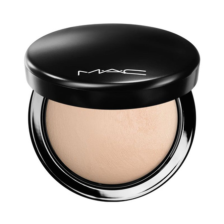 MAC Mineralny puder do twarzy i ciała - Natural medium