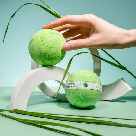 Kanu Nature Musująca kula do kąpieli Trawa cytrynowa, 160 g